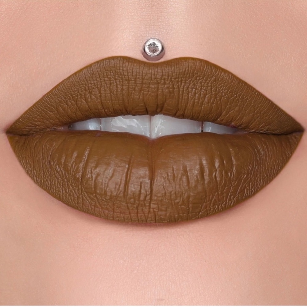 DEEP POCKETS New in Box Jeffree Star Velour Liquid Lipstick Brown Yellow